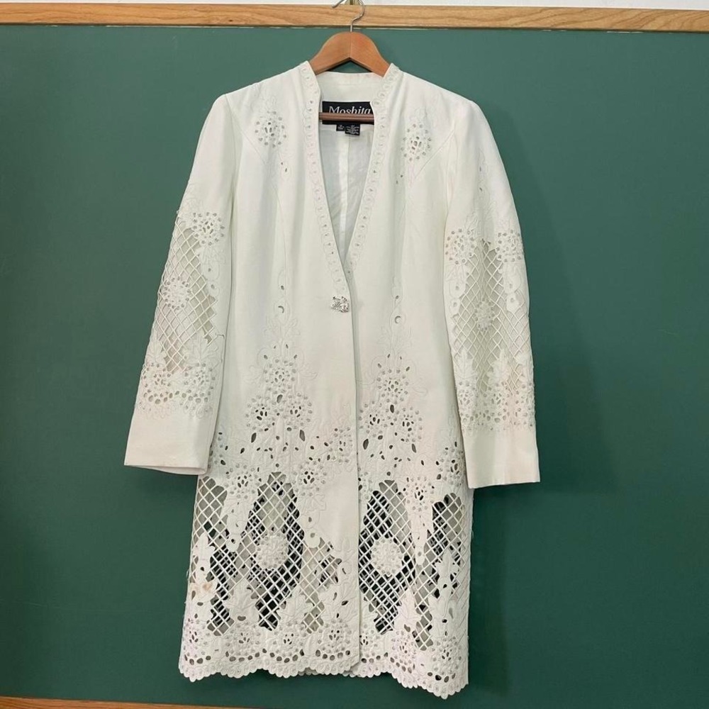 Vintage lace jacket with embroidery and‎ beading